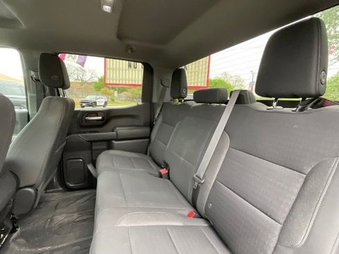 Used 2022 Chevrolet Silverado 1500 Custom w/ LPO, Dark Essentials Package image 5