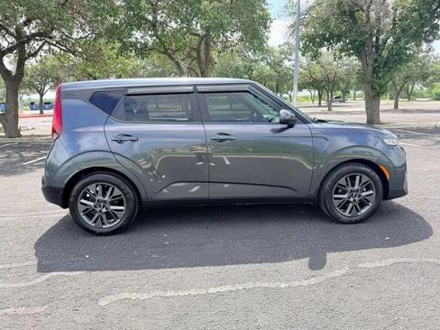 Used 2020 Kia Soul EX FWD image 9