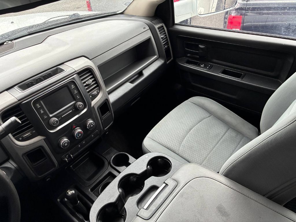 Used 2015 RAM 3500 Tradesman w/ Chrome Appearance Group AWD/4WD image 19