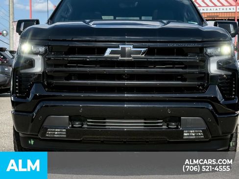 Used 2024 Chevrolet Silverado 1500 High Country w/ Midnight Edition AWD/4WD image 9