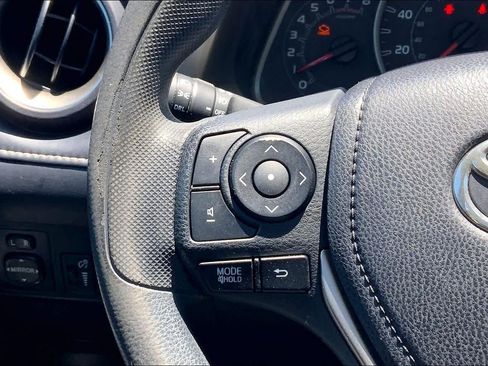 Used 2014 Toyota RAV4 XLE AWD/4WD image 22