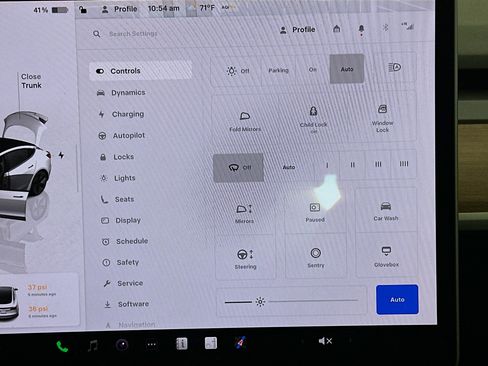 Used 2023 Tesla Model 3 Standard Range image 16