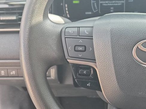 Used 2025 Toyota Camry LE FWD image 20