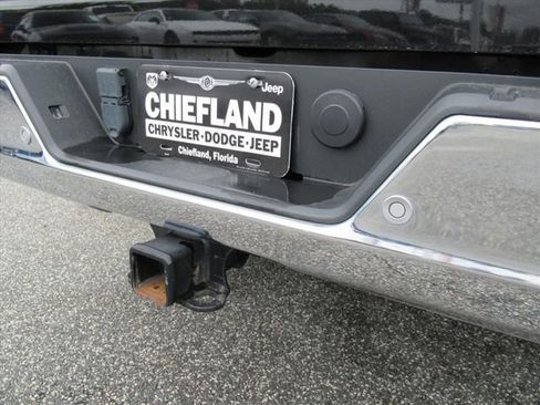 Used 2022 Chevrolet Silverado 2500 LTZ w/ LTZ Plus Package image 8