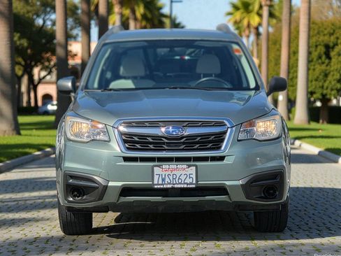 Used 2017 Subaru Forester 2.5i w/ Alloy Wheel Package image 3