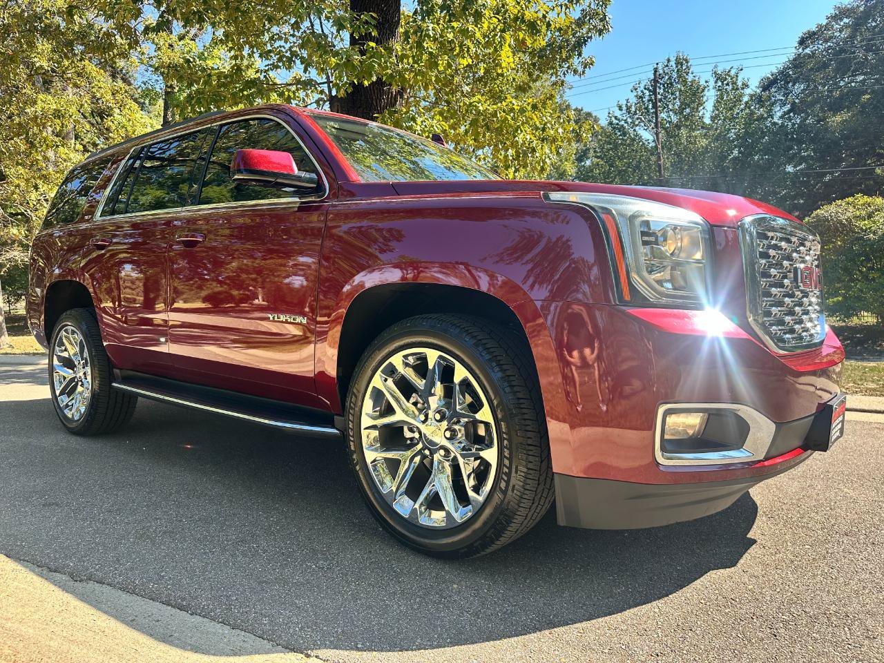Used 2019 GMC Yukon SLT w/ Open Road Package RWD image 3