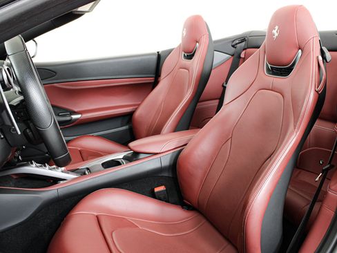 Certified 2022 Ferrari Portofino M RWD image 45
