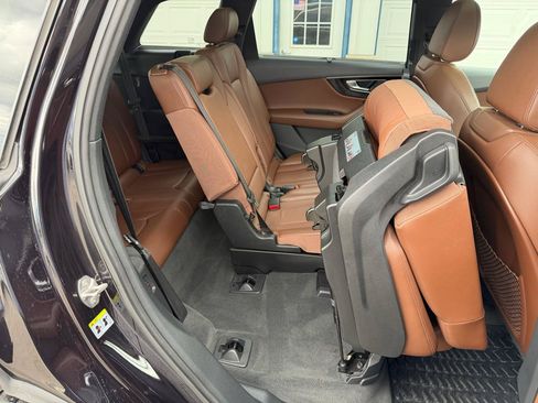 Used 2018 Audi Q7 3.0T Prestige w/ Prestige Package AWD/4WD image 20