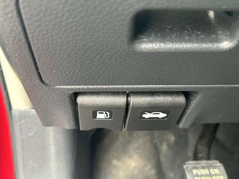 Used 2013 Nissan Altima 3.5 SV image 20