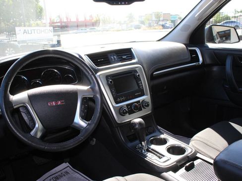 Used 2015 GMC Acadia SLE FWD image 16