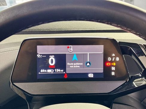 Certified 2024 Volkswagen ID.4 Standard image 15