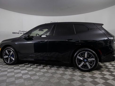 Used 2022 BMW iX xDrive50 w/ Premium Package image 7