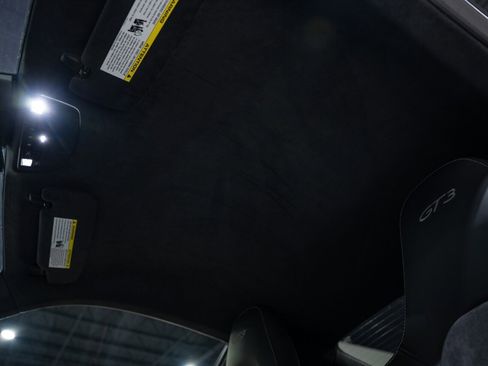 Used 2018 Porsche 911 GT3 image 22