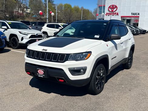 Used 2019 Jeep Compass Trailhawk AWD/4WD image 3