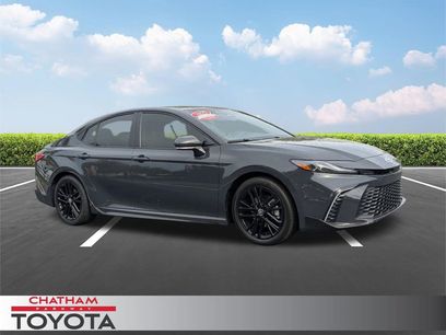 Used 2025 Toyota Camry SE w/ Multimedia Upgrade Package