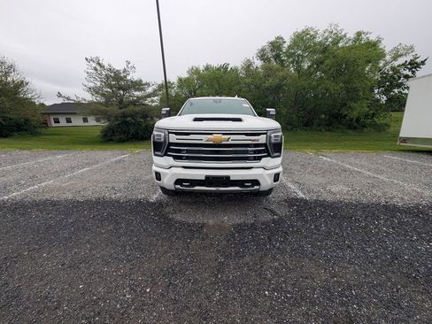 Used 2024 Chevrolet Silverado 2500 LTZ w/ LTZ Plus Package AWD/4WD image 13