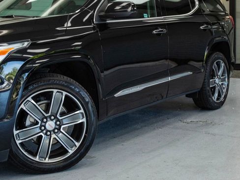 Used 2017 GMC Acadia Denali w/ Technology Package AWD/4WD image 13