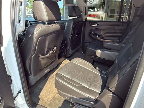 Used 2015 Chevrolet Suburban LTZ image 16