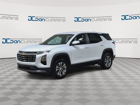 New 2026 Chevrolet Equinox LT w/ Safety and Technology Package AWD/4WD image 4
