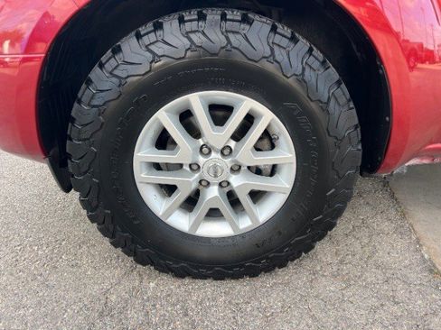 Used 2017 Nissan Frontier SV image 13