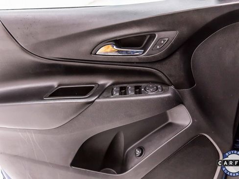 Used 2021 Chevrolet Equinox LT image 25