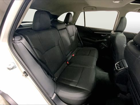 Used 2023 Subaru Outback Touring XT AWD/4WD image 19