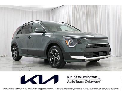 Used 2025 Kia Niro EX