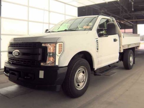Used 2019 Ford F250 XL RWD image 1