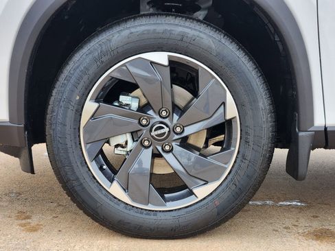 New 2026 Nissan Rogue SV image 11