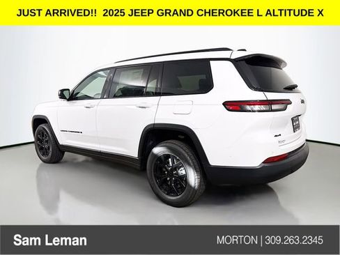 New 2025 Jeep Grand Cherokee L Altitude image 5