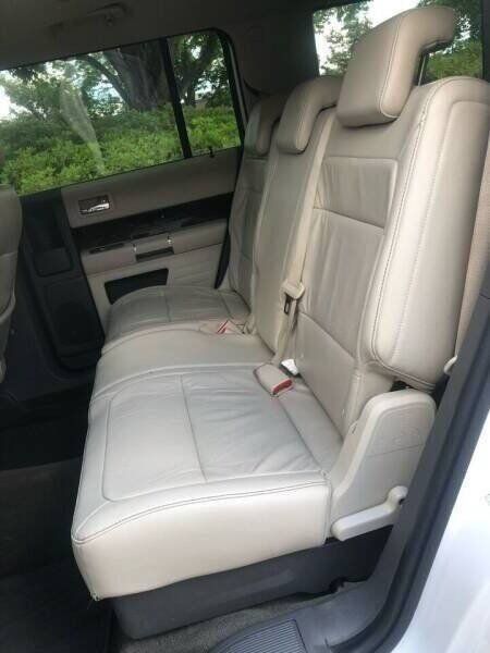 Used 2010 Ford Flex SEL AWD/4WD image 11