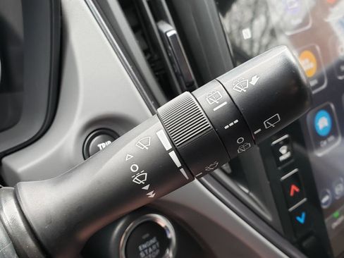 Used 2024 Subaru Crosstrek 2.5i Limited w/ Crosstrek Mirror Package image 21