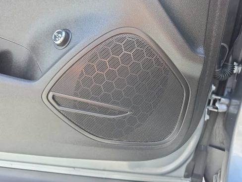 Certified 2023 Buick Envision Preferred FWD image 17
