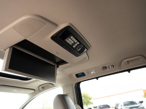 Used 2013 Honda Odyssey Touring image 22