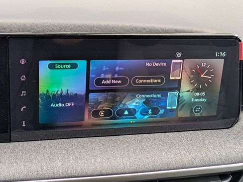 New 2025 Nissan Kicks SV w/ SV Premium Package image 13