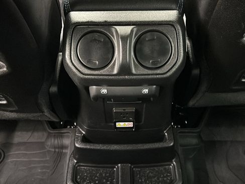 Used 2024 Jeep Wrangler High Altitude image 34