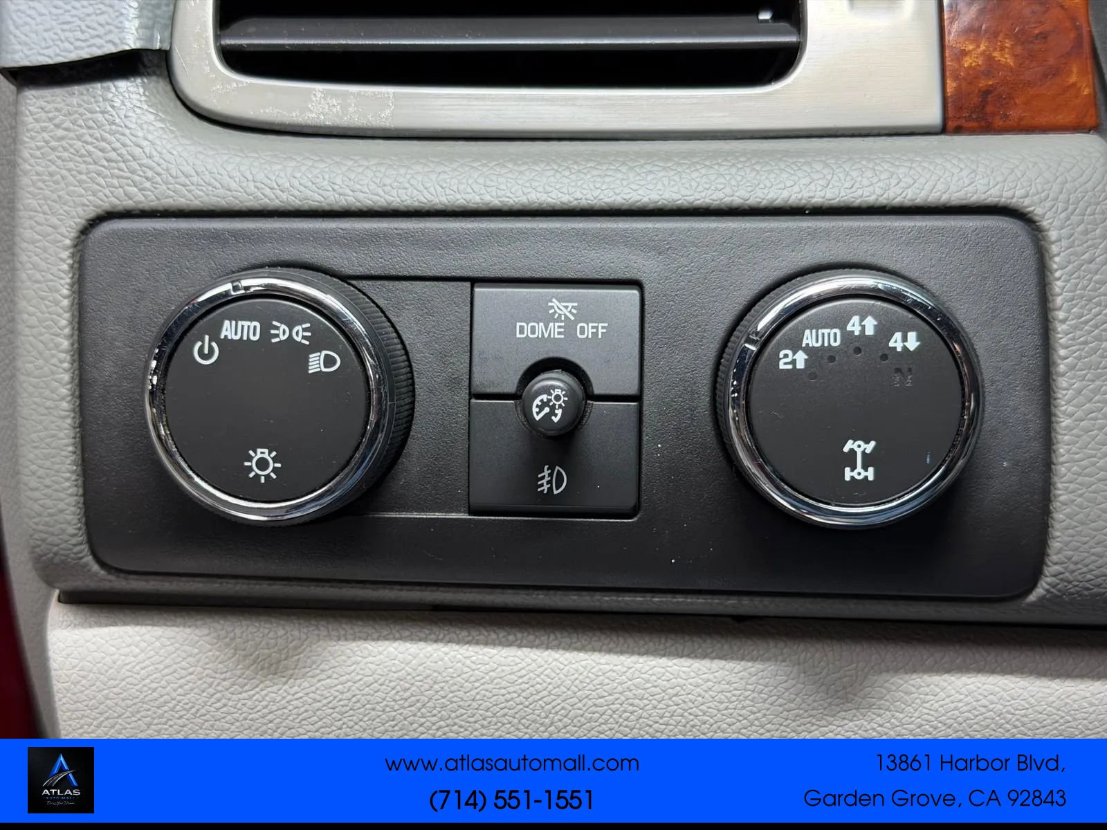 Used 2012 Chevrolet Suburban 2500 LT AWD/4WD image 35