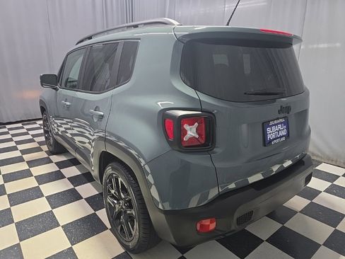 Used 2017 Jeep Renegade Altitude image 6