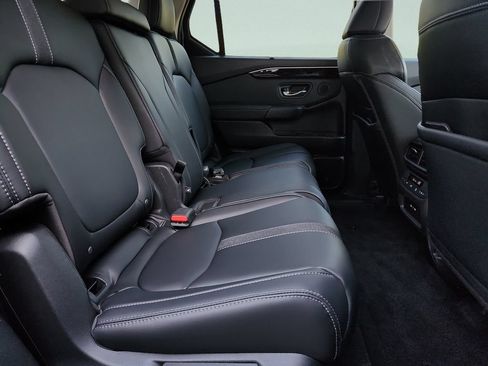Used 2024 Honda Pilot EX-L image 31