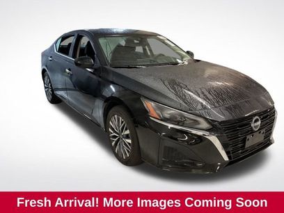 Used 2025 Nissan Altima 2.5 SV