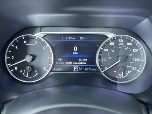 New 2025 Nissan Sentra SV w/ SV Premium Package image 17