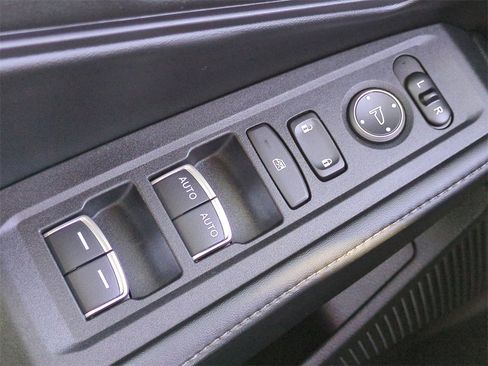 Used 2023 Honda Accord Sport image 24