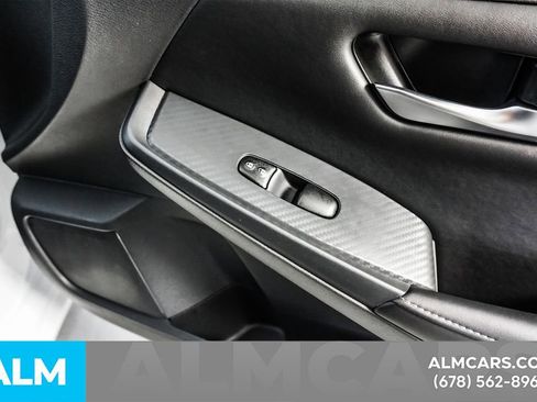 Used 2025 Nissan Sentra SV w/ All-Weather Package image 43