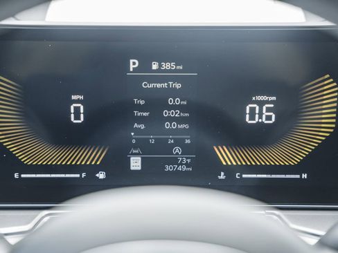 Used 2024 Kia Sorento S image 39