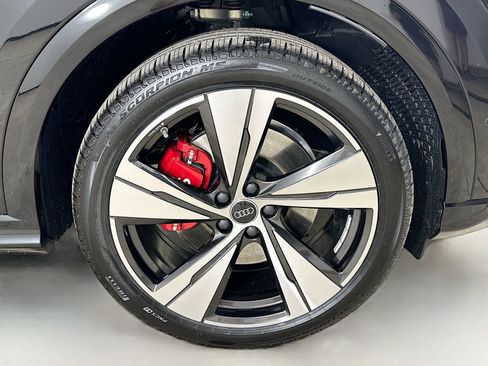 New 2026 Audi SQ5 Premium Plus AWD/4WD image 10