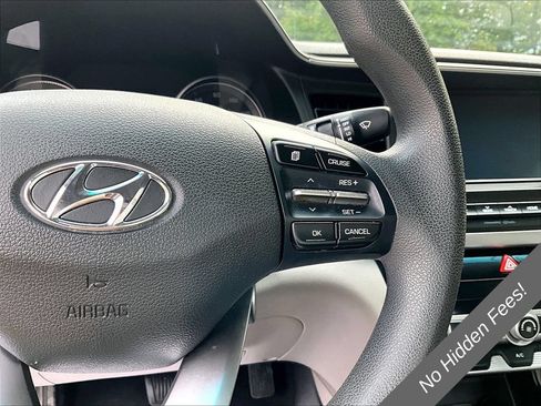 Used 2020 Hyundai Elantra SEL FWD image 15