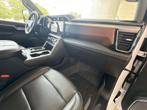 Certified 2025 GMC Sierra 2500 Denali w/ Denali Reserve Package AWD/4WD image 30