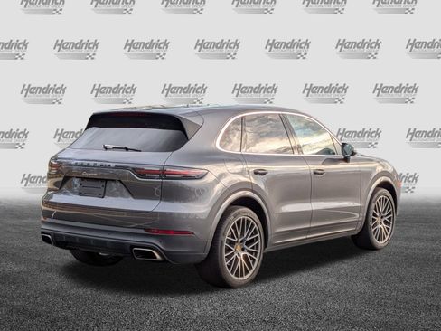 Used 2021 Porsche Cayenne image 10