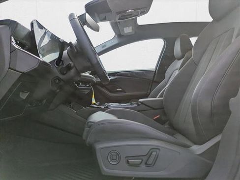 New 2025 Audi A6 e-tron Premium Plus image 4