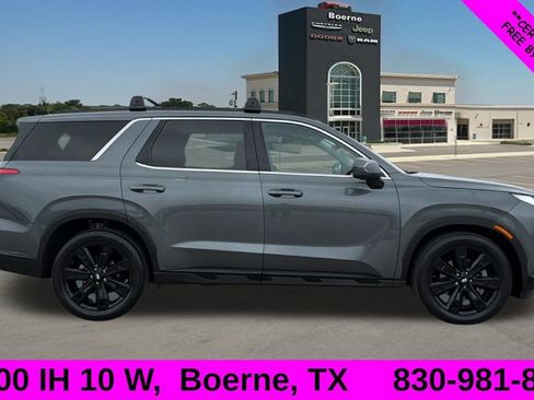 Used 2025 Hyundai Palisade XRT FWD image 2